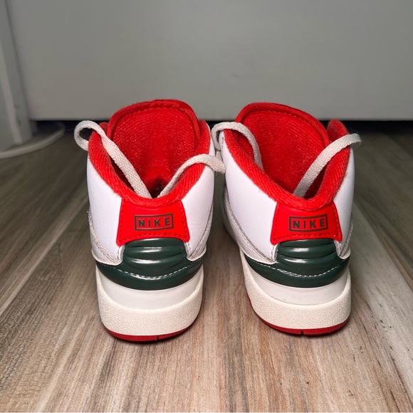 Nike AIR Jordan 2 Retro DQ8563-101 White Red Green Toddler Size 10C - Picture 5 of 10